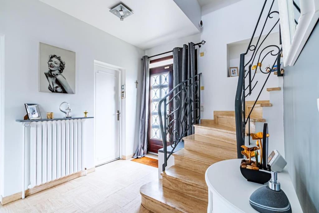 Charmante Maison Au Calme Yerres Ngoại thất bức ảnh